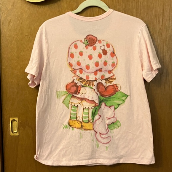 Hybrid Apparel Pink Strawberry Shortcake Tee Large - Picture 3 of 3